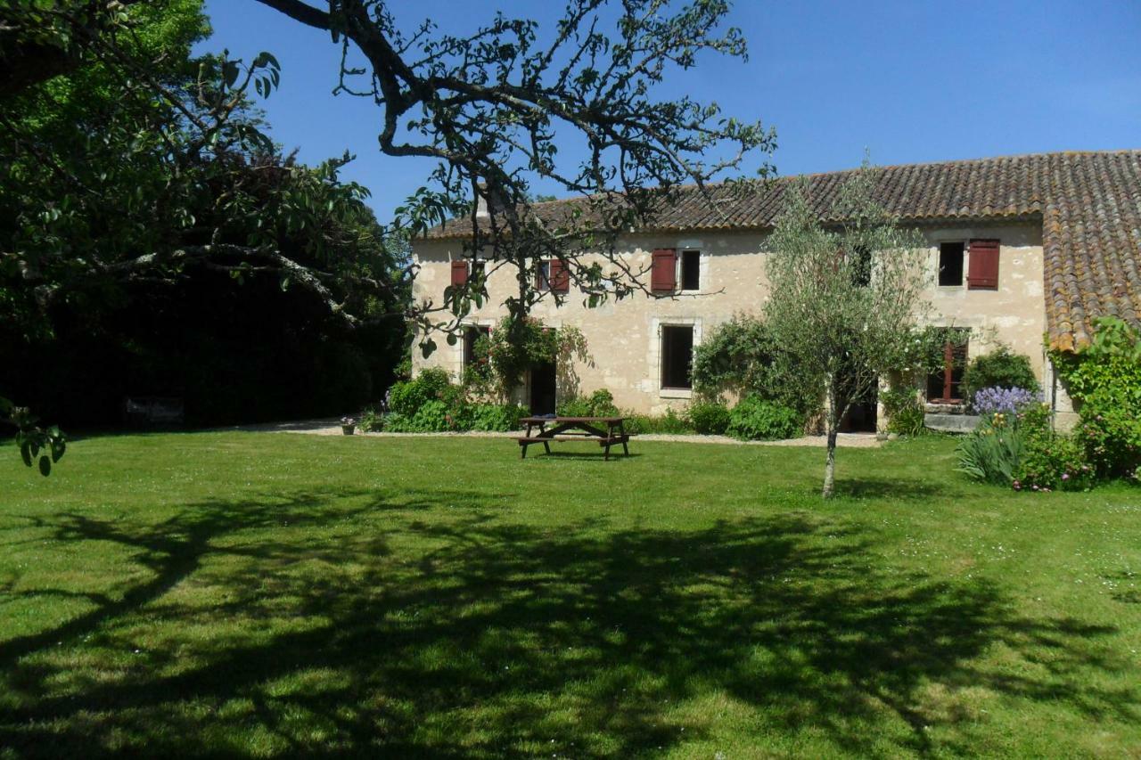 Maison De Bastien Lugon et l’Ile du Carney Kültér fotó